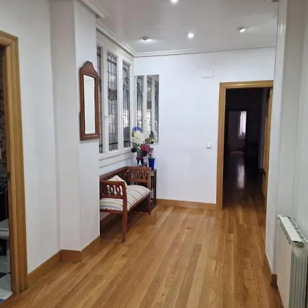 Colon Zurriola Apartman *